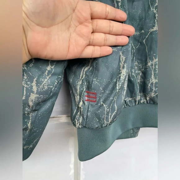 Urban Outfitters BDG Marcy Oversized Nylon Bomber Jacket small - Picture 13 of 17